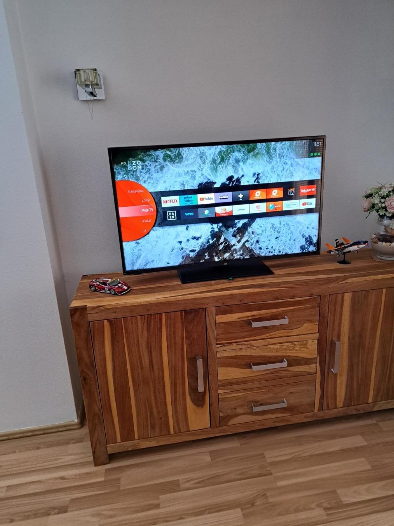 Apartament In The Center Of Poprad-Free Parking מראה חיצוני תמונה